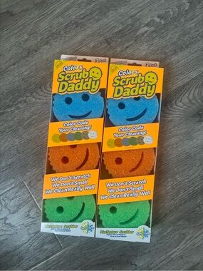 Scrub Daddy sponges 2 boxes!!